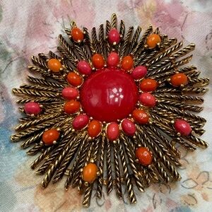 Vintage Unsigned Har Gold Sunburst Brooch with Red and Orange Cabochons